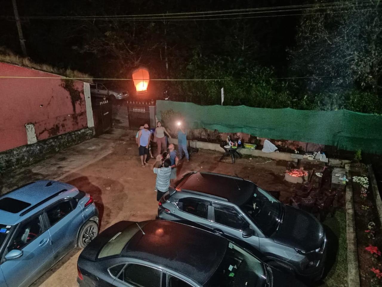 מדיקרי Eshwarkrupa Homestay מראה חיצוני תמונה