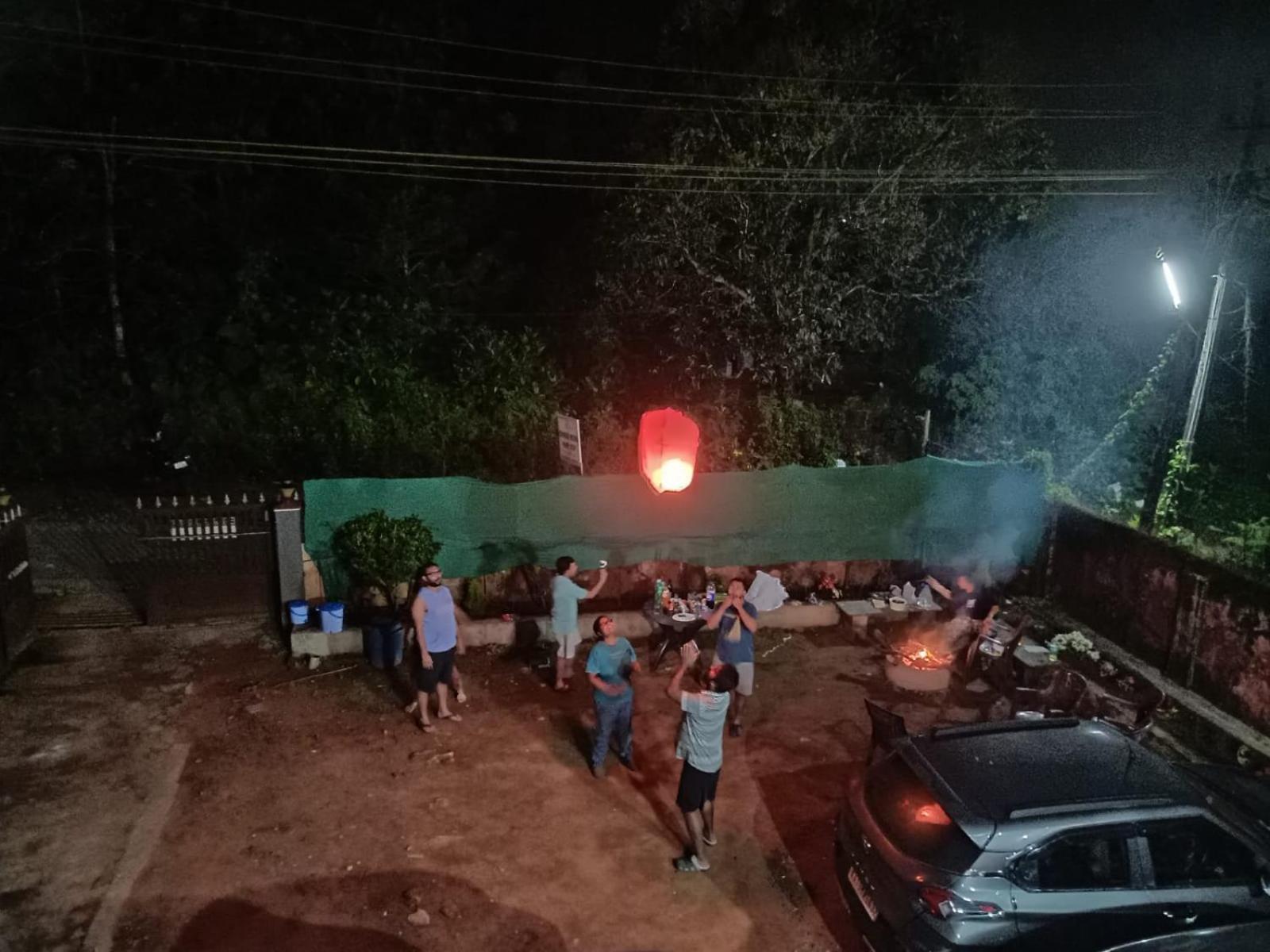 מדיקרי Eshwarkrupa Homestay מראה חיצוני תמונה
